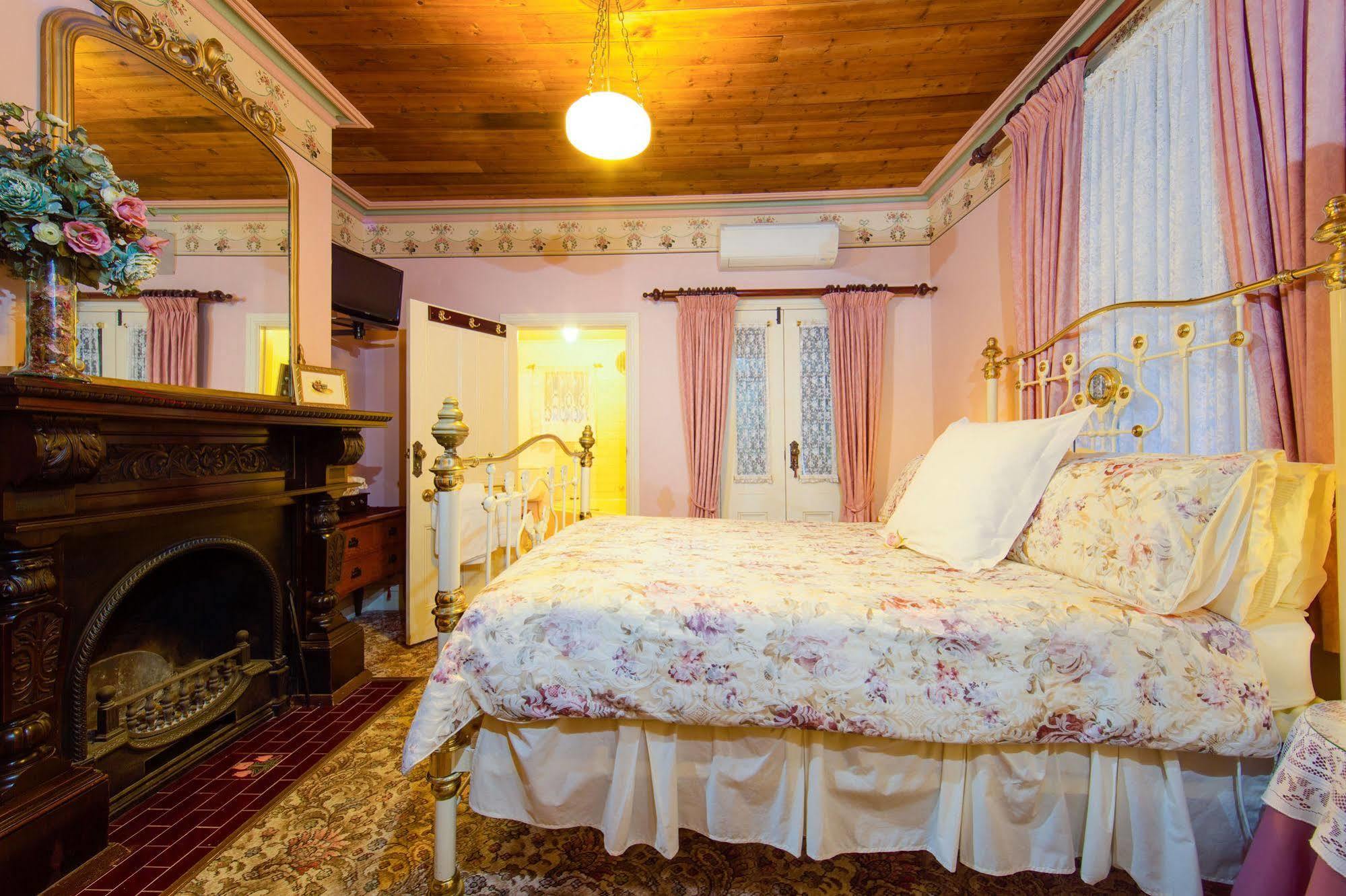 Barnsley House Bed And Breakfast Beechworth Exteriér fotografie