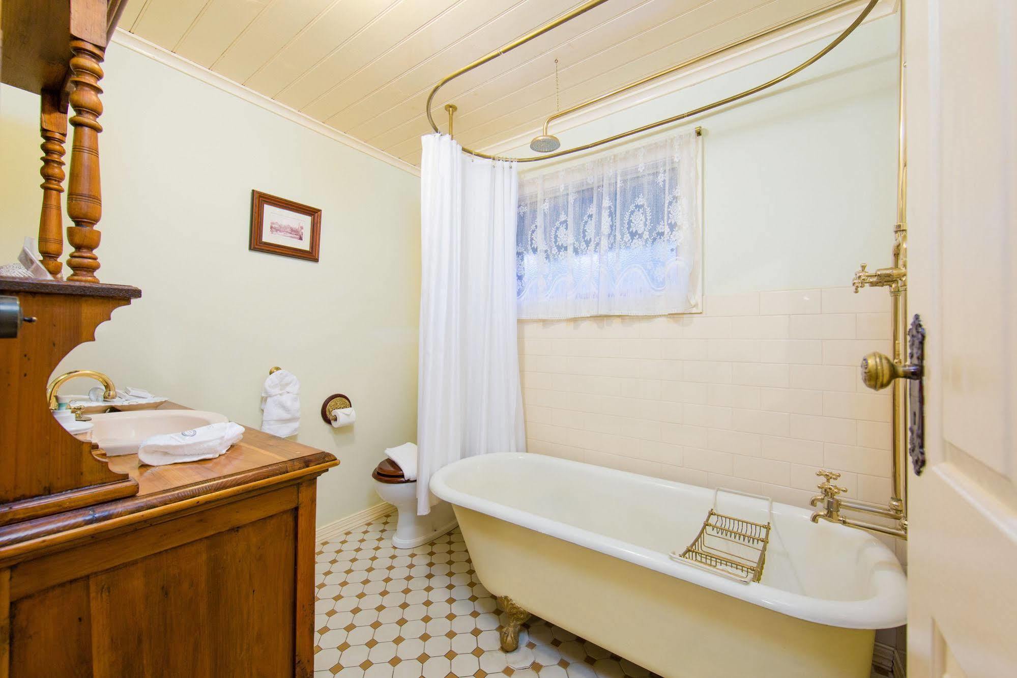 Barnsley House Bed And Breakfast Beechworth Exteriér fotografie