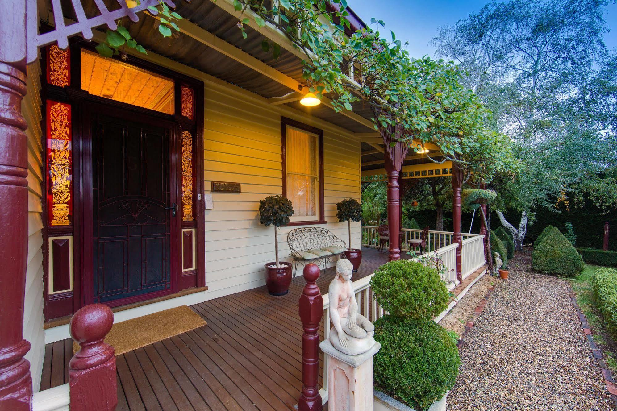 Barnsley House Bed And Breakfast Beechworth Exteriér fotografie